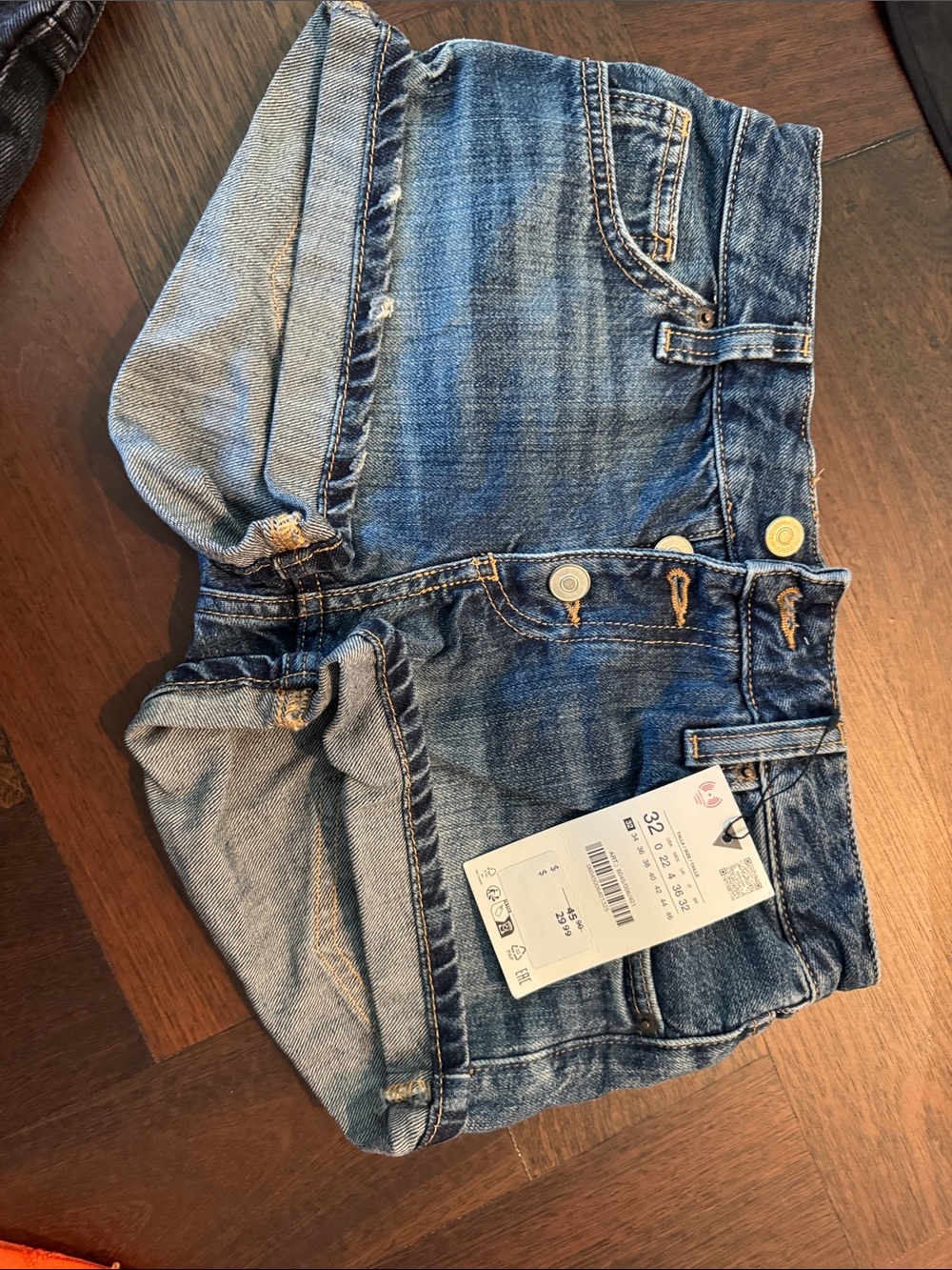 ZaraClassic Blue Denim Women’s Jeans Shorts
